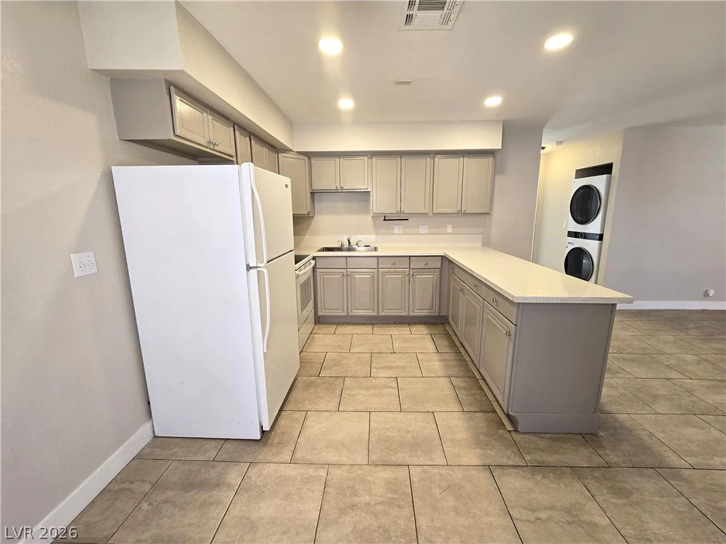 4300 Lamont, Las Vegas, NV 89115