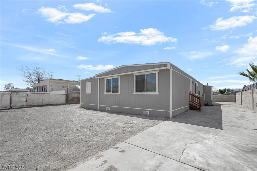 2233 Toiyabe, Las Vegas, NV 89156