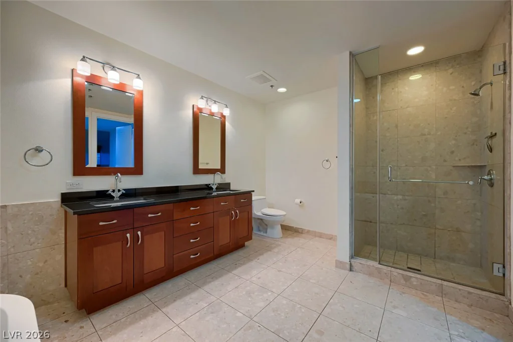 4525 Dean Martin, Las Vegas, NV 89103