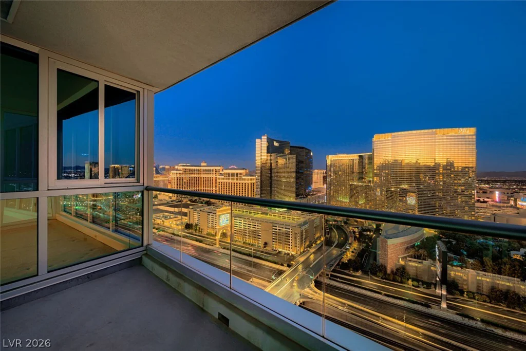 4525 Dean Martin, Las Vegas, NV 89103