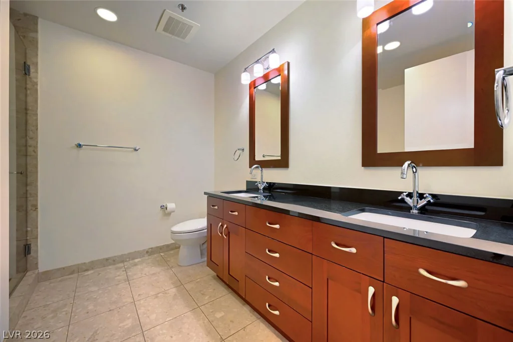 4525 Dean Martin, Las Vegas, NV 89103