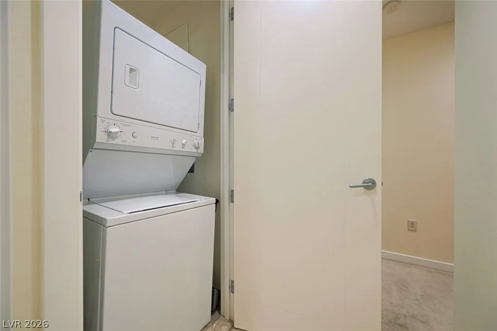4525 Dean Martin, Las Vegas, NV 89103