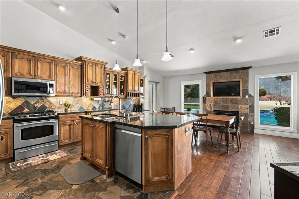 5609 Great Gorge, Las Vegas, NV 89149