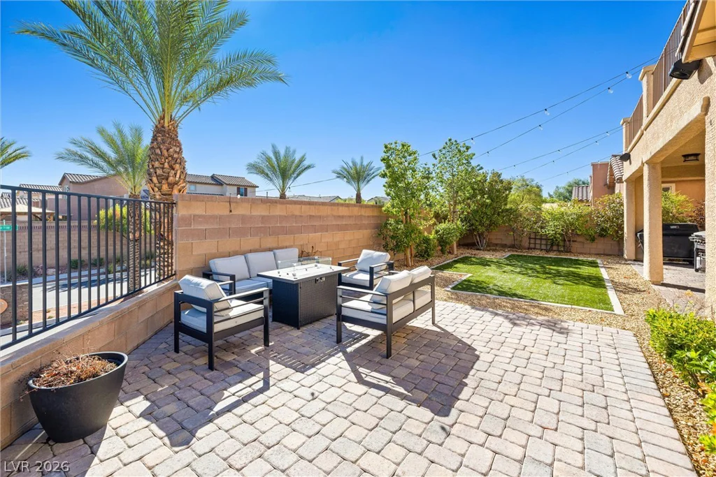 6106 Andover Wood, Las Vegas, NV 89113