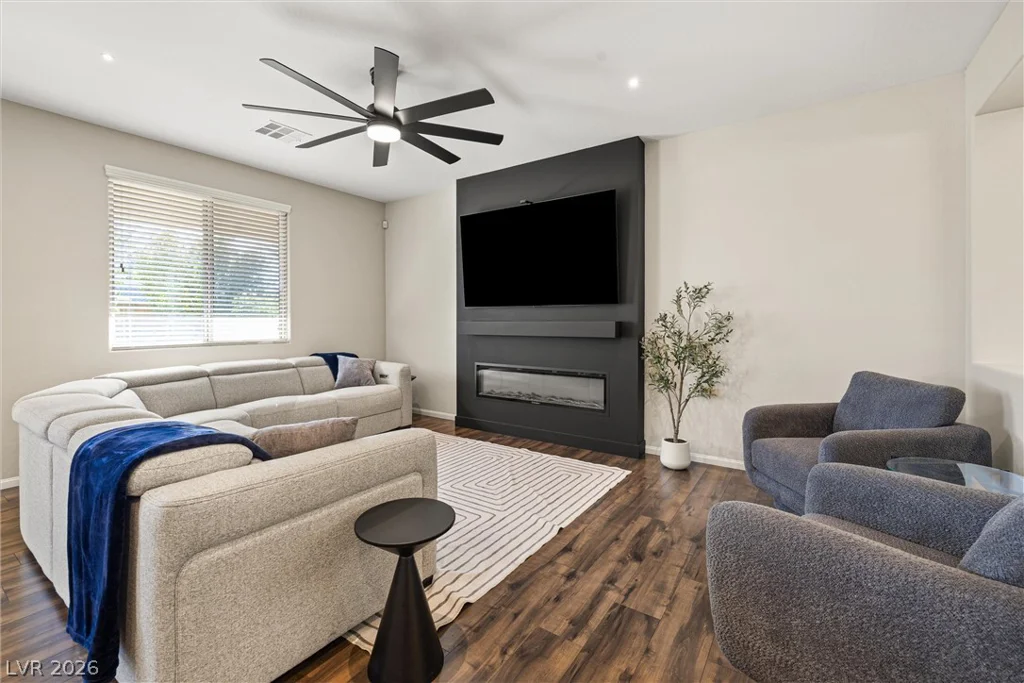 6106 Andover Wood, Las Vegas, NV 89113