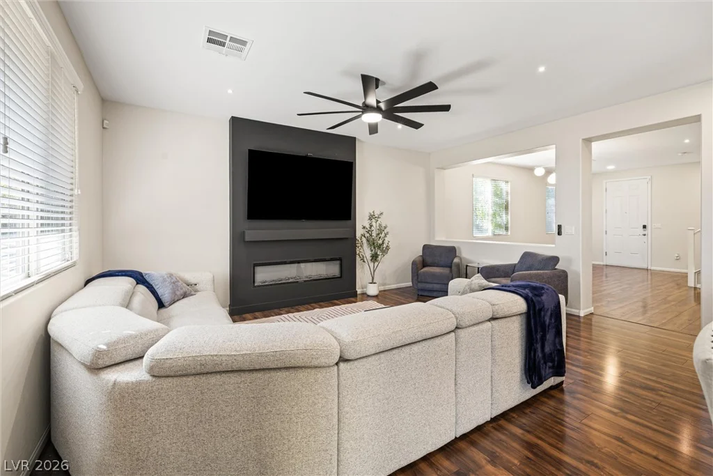 6106 Andover Wood, Las Vegas, NV 89113