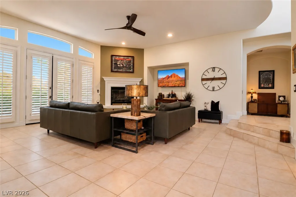 10 Caminito Amore, Henderson, NV 89011