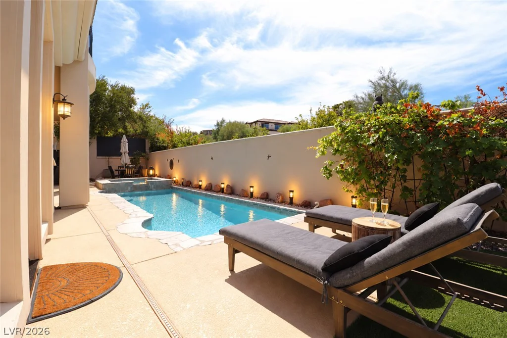 10 Caminito Amore, Henderson, NV 89011