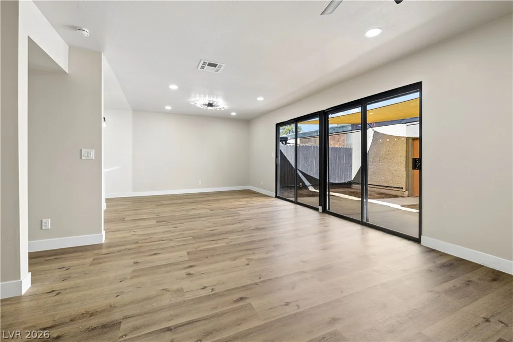 3333 China, Las Vegas, NV 89121
