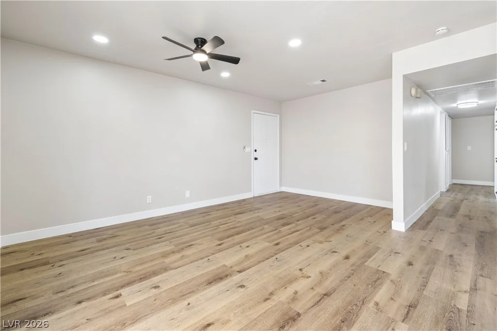 3333 China, Las Vegas, NV 89121