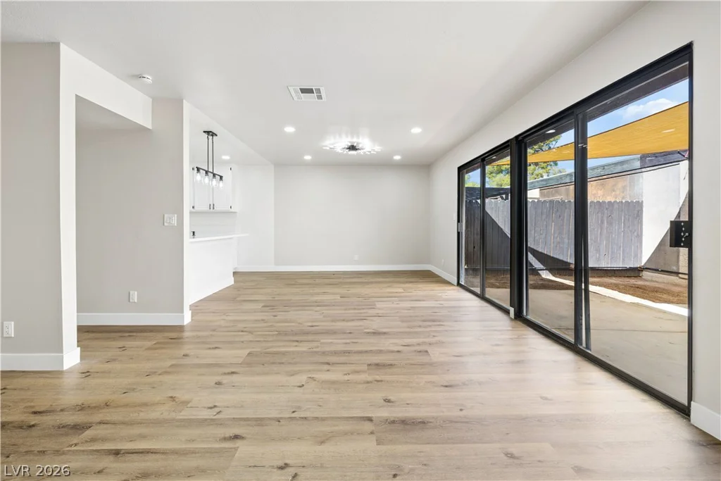 3333 China, Las Vegas, NV 89121
