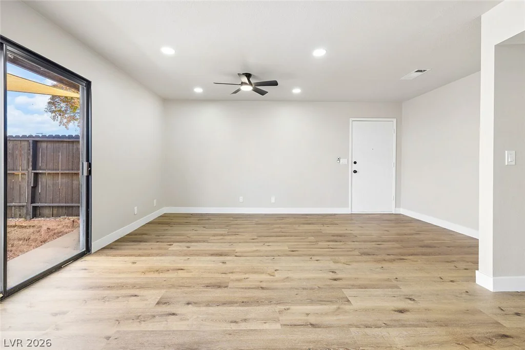 3333 China, Las Vegas, NV 89121