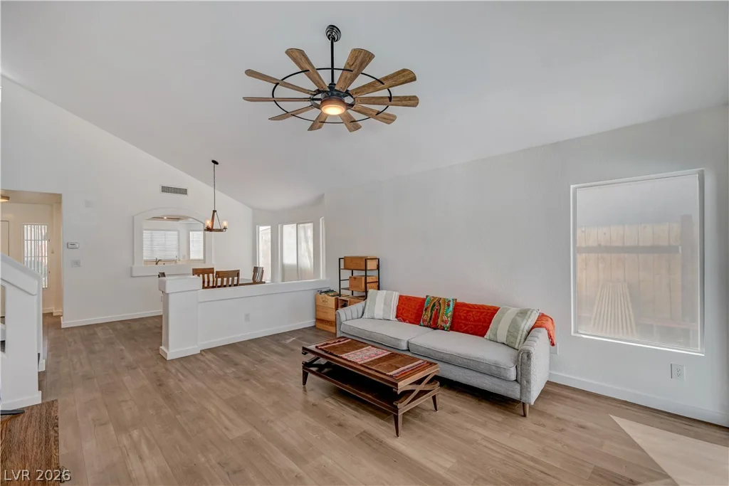 3725 Misty Falls, Las Vegas, NV 89129