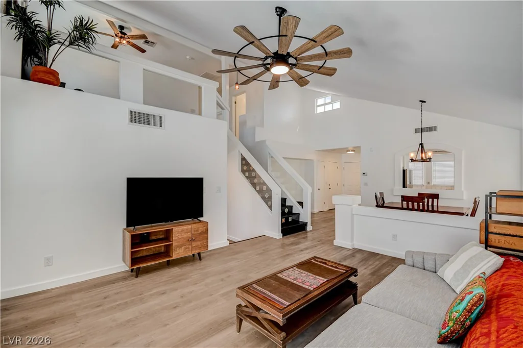 3725 Misty Falls, Las Vegas, NV 89129