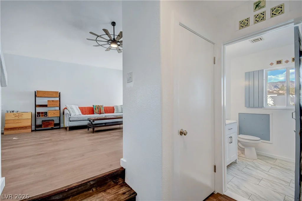 3725 Misty Falls, Las Vegas, NV 89129