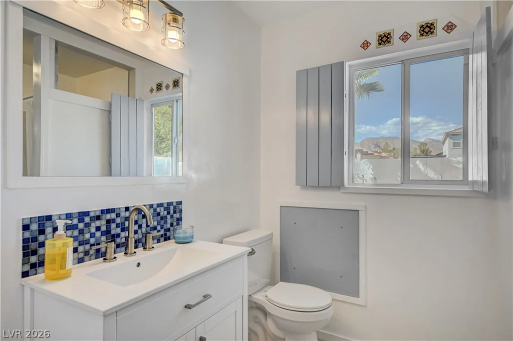 3725 Misty Falls, Las Vegas, NV 89129