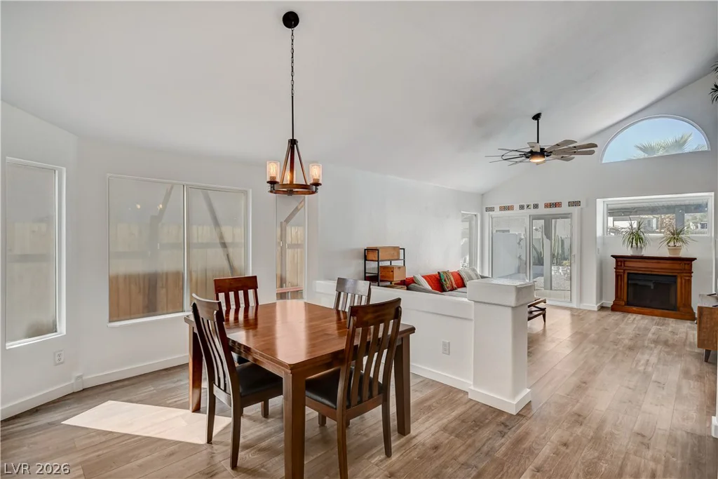 3725 Misty Falls, Las Vegas, NV 89129