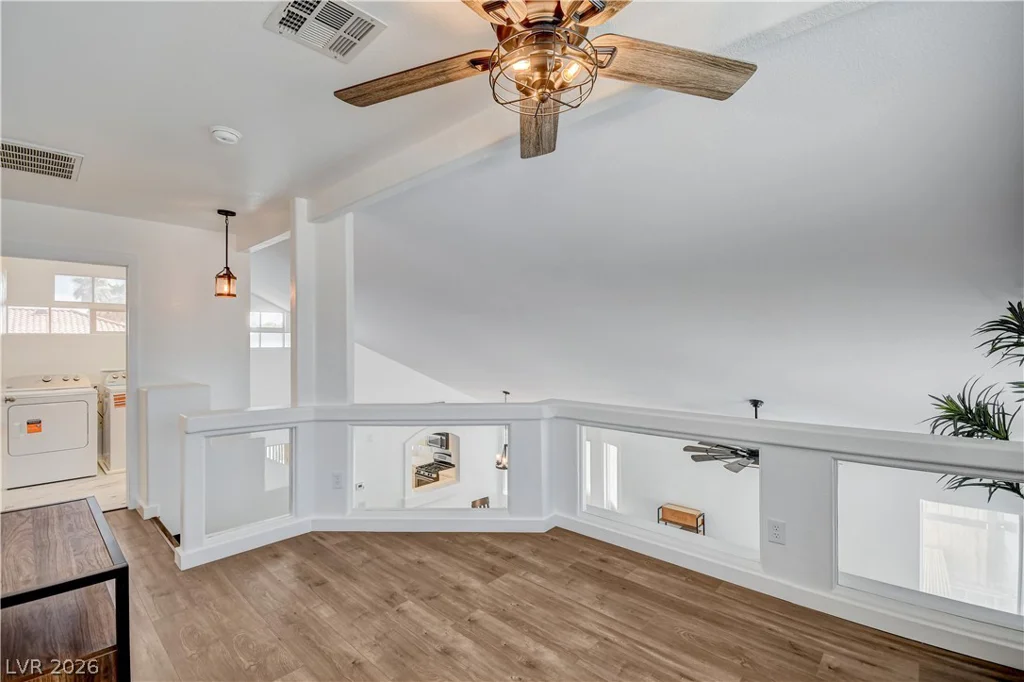 3725 Misty Falls, Las Vegas, NV 89129