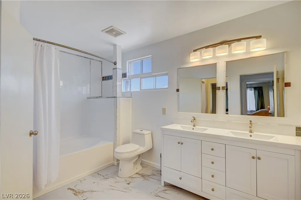 3725 Misty Falls, Las Vegas, NV 89129