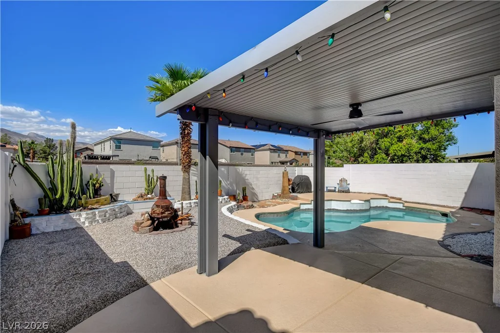 3725 Misty Falls, Las Vegas, NV 89129