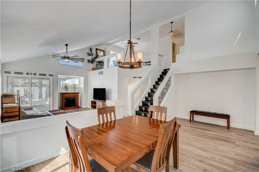3725 Misty Falls, Las Vegas, NV 89129
