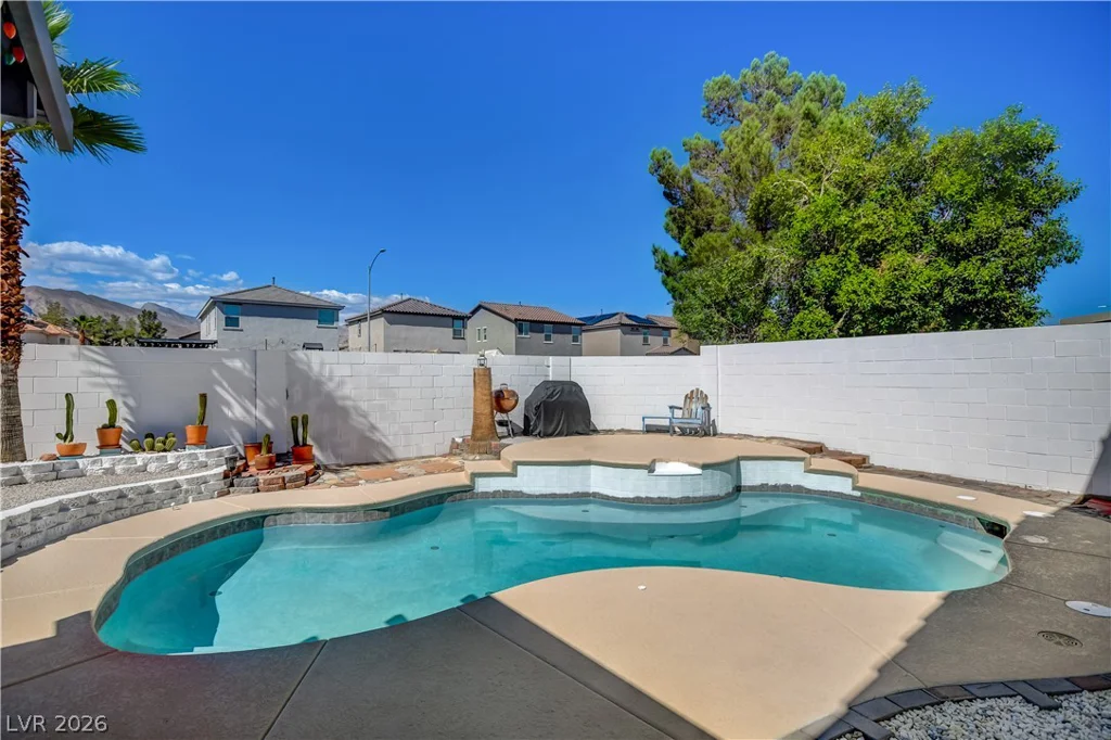 3725 Misty Falls, Las Vegas, NV 89129