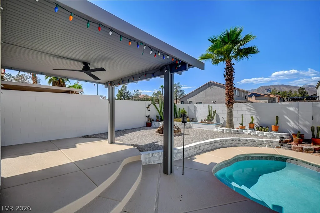 3725 Misty Falls, Las Vegas, NV 89129