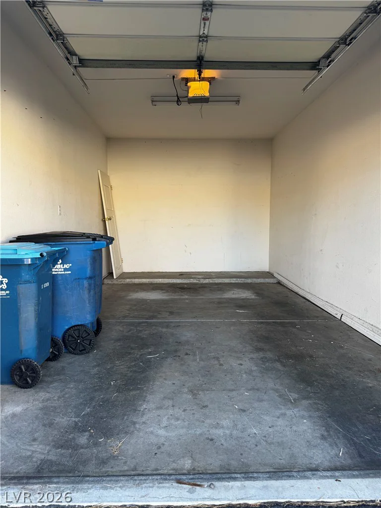 1900 Torrey Pines, Las Vegas, NV 89108