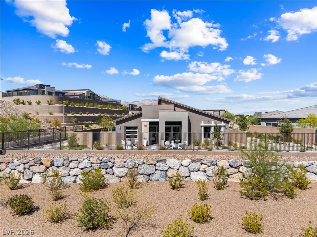 924 Kings Cliff, Las Vegas, NV 89138