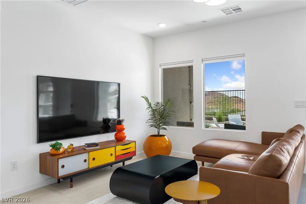 924 Kings Cliff, Las Vegas, NV 89138