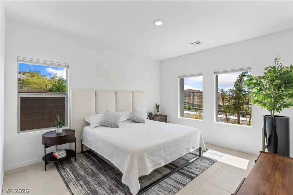 924 Kings Cliff, Las Vegas, NV 89138