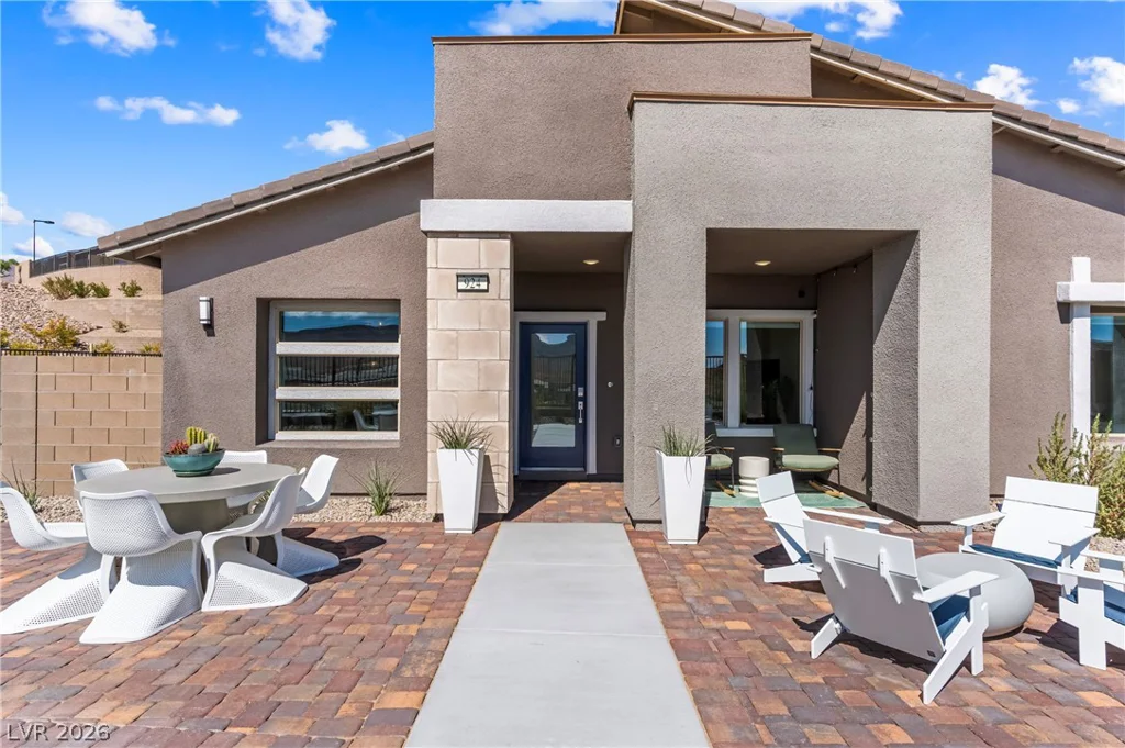924 Kings Cliff, Las Vegas, NV 89138