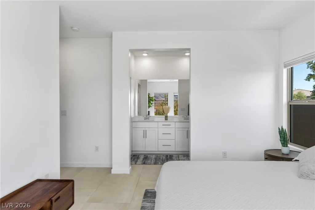 924 Kings Cliff, Las Vegas, NV 89138