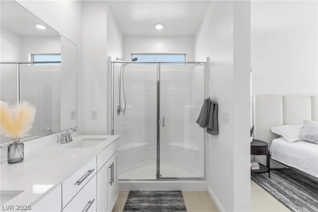 924 Kings Cliff, Las Vegas, NV 89138