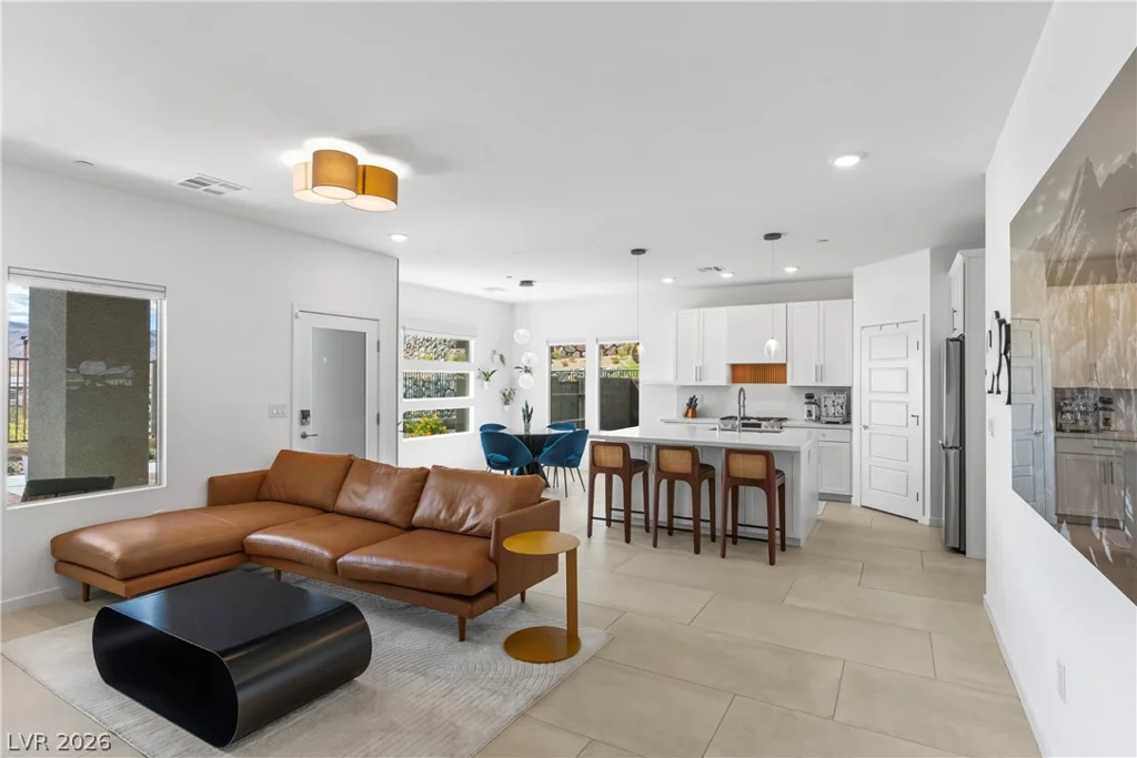 924 Kings Cliff, Las Vegas, NV 89138