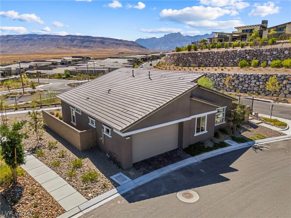 924 Kings Cliff, Las Vegas, NV 89138