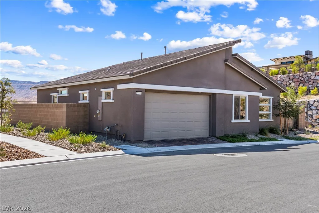 924 Kings Cliff, Las Vegas, NV 89138