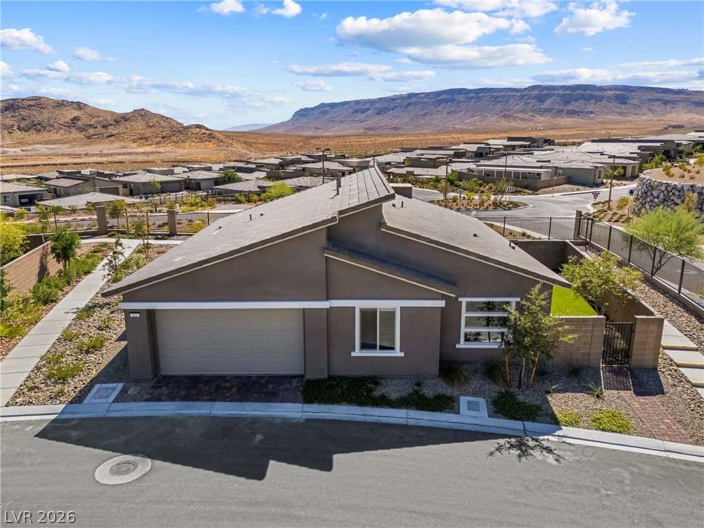 924 Kings Cliff, Las Vegas, NV 89138