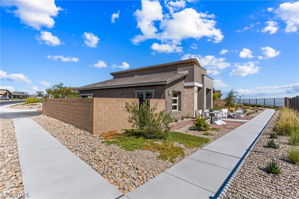 924 Kings Cliff, Las Vegas, NV 89138