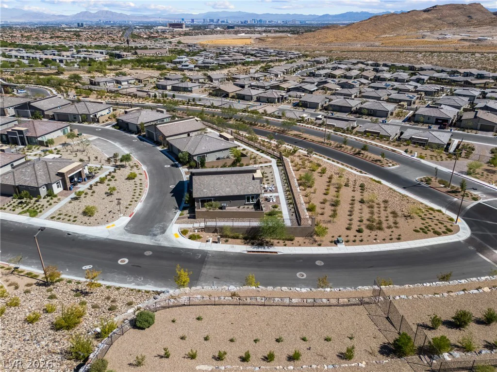 924 Kings Cliff, Las Vegas, NV 89138