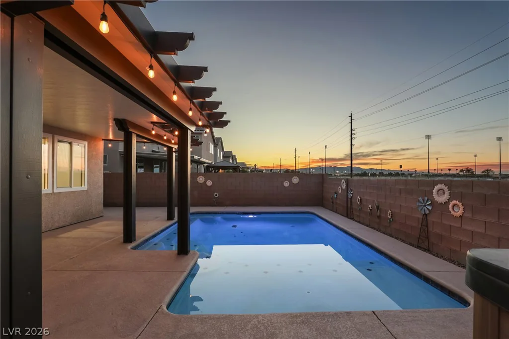 7066 Shimmering, Henderson, NV 89011