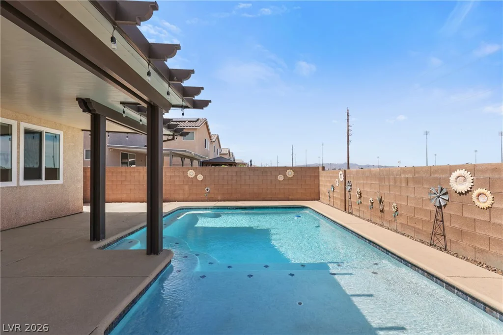 7066 Shimmering, Henderson, NV 89011