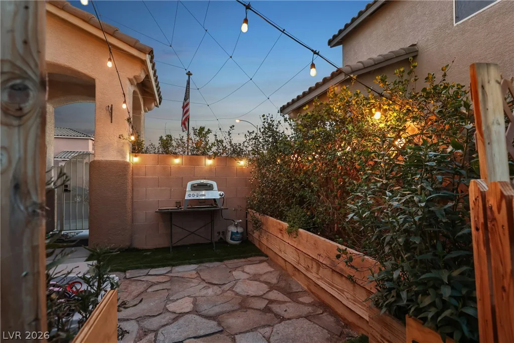 7066 Shimmering, Henderson, NV 89011