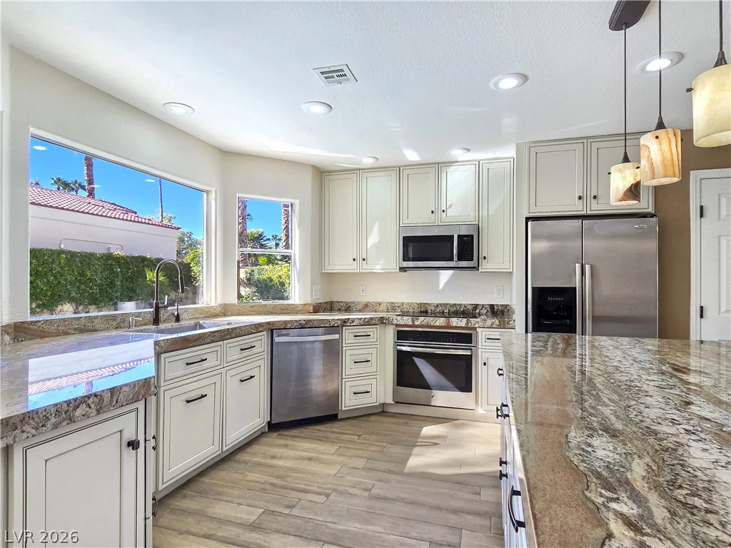 5205 Coral Glow, Las Vegas, NV 89149