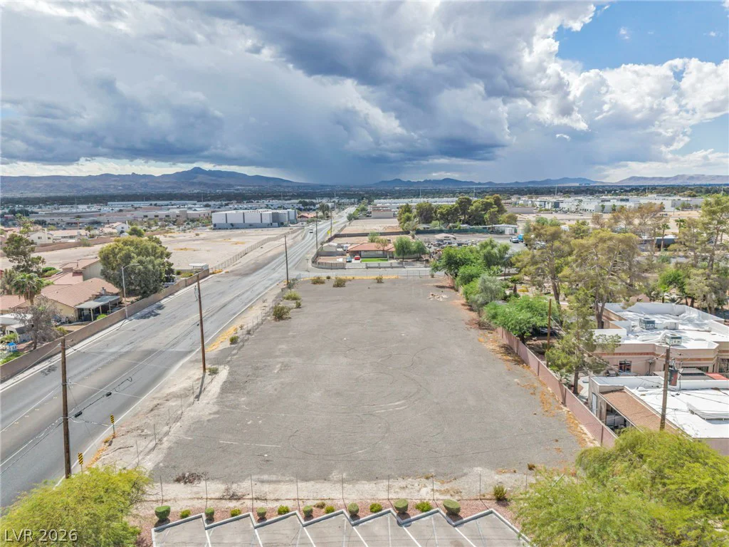 E Quail, Las Vegas, NV 89120