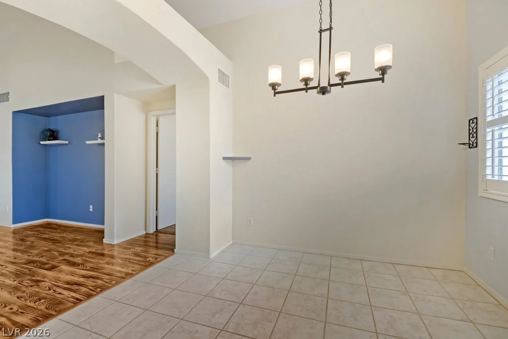 2152 Jasper Bluff, Las Vegas, NV 89117