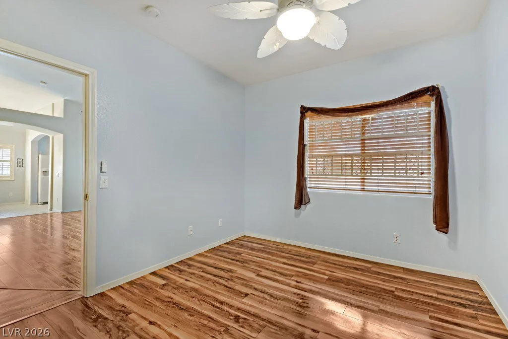 2152 Jasper Bluff, Las Vegas, NV 89117