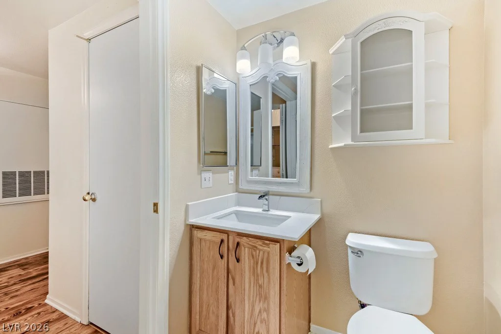 2152 Jasper Bluff, Las Vegas, NV 89117