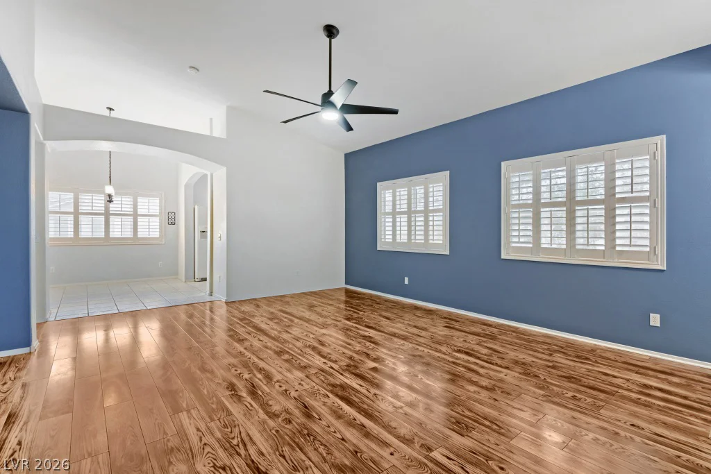 2152 Jasper Bluff, Las Vegas, NV 89117