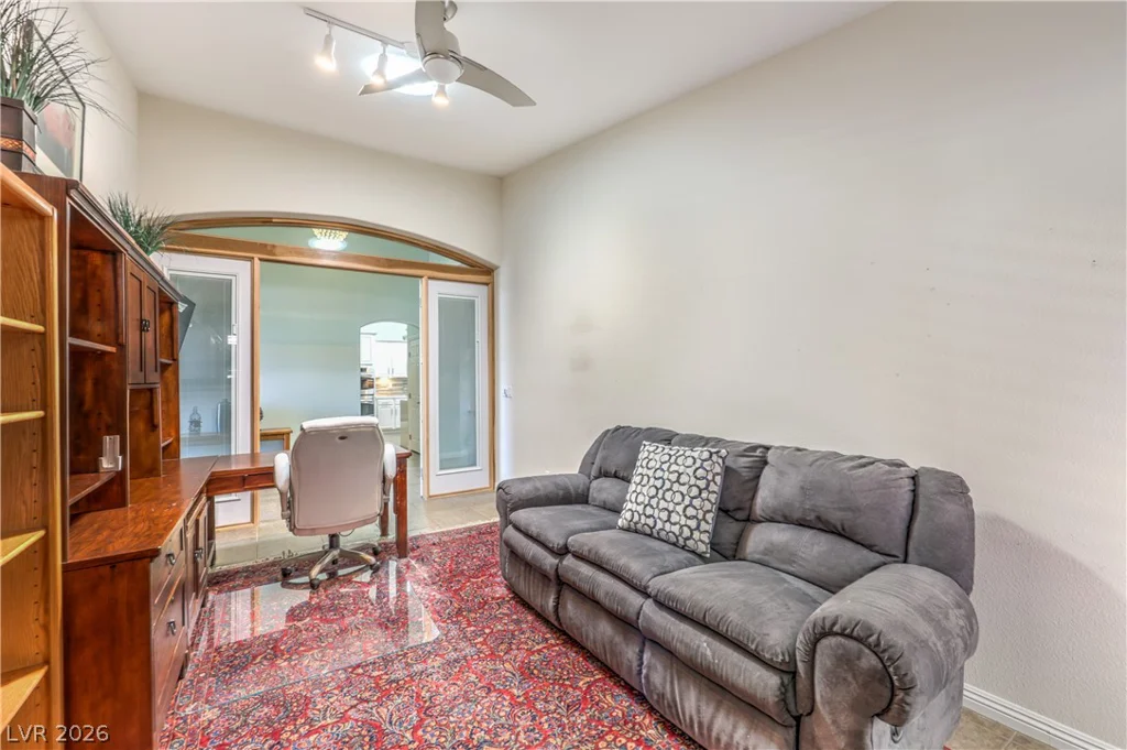 8327 Bowman Woods, Las Vegas, NV 89129